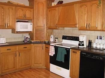 5th image of 1855 Cody Ln