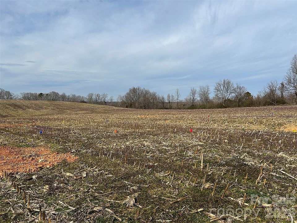 2nd image of Sugar Hill Rd