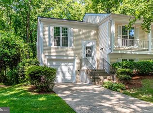 10568 Reeds Landing Cir, Burke, VA 22015