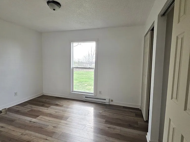 2 bed, 1.5 bath, $825 — Photo 22
