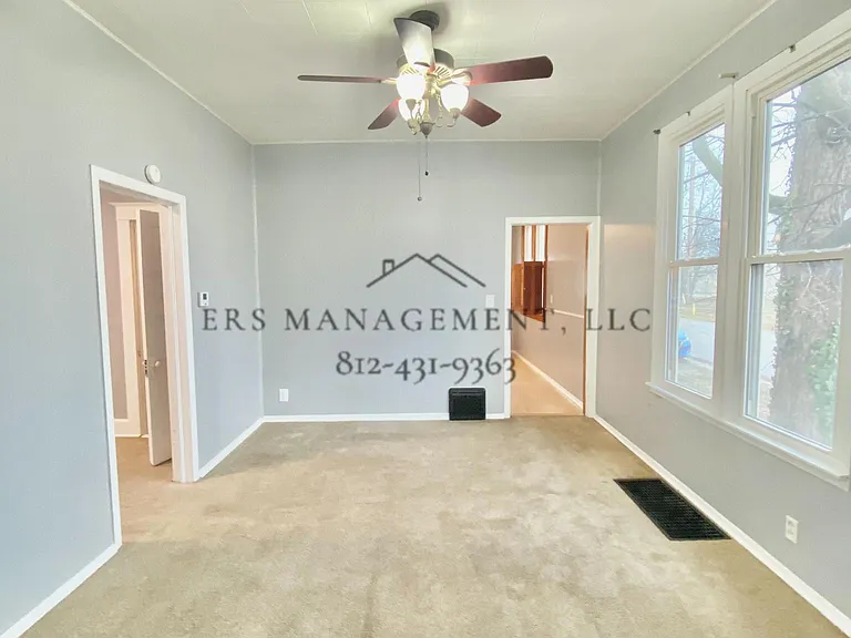 301 Maxwell Ave — Photo 3