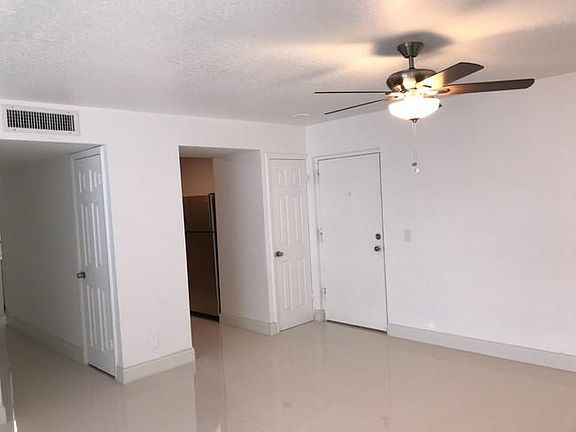 5th image of 5360 NE 5th Ter APT 6110