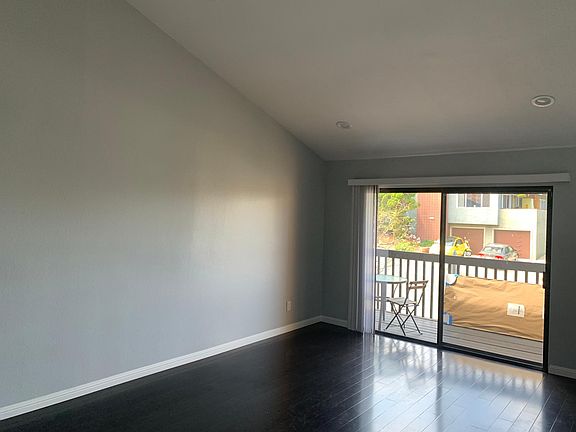 Living Room & Deck