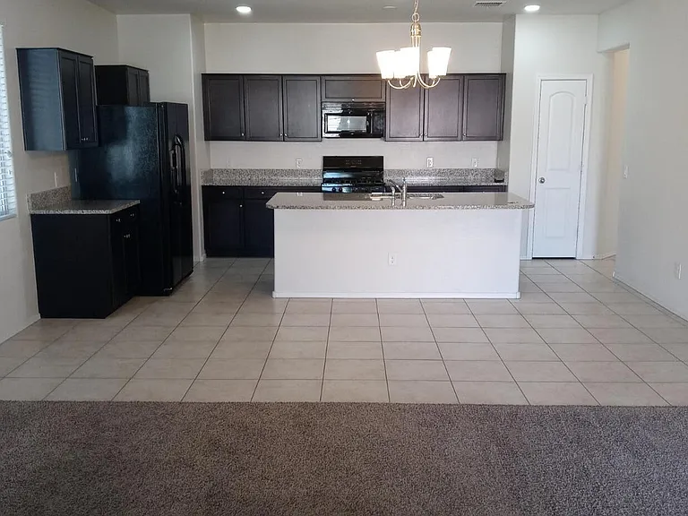30238 W Verde Ln — Photo 18