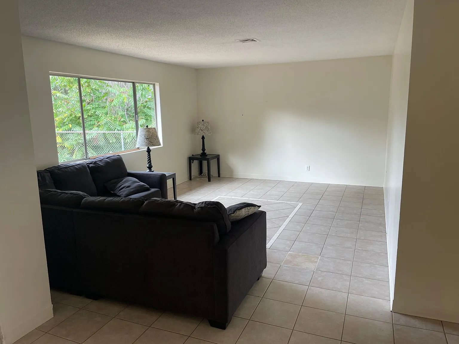 2 bed, 950 sqft, $3,150 — Photo 4