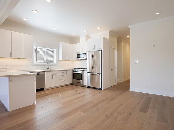 4th image of 339 Orizaba Ave