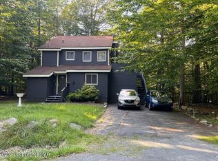 2871 Fairhaven Dr, Tobyhanna, PA 18466