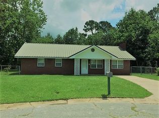 108 Pevey St, Ocean Springs, MS 39564