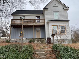 214 Charlotte Ave, Sanford, NC 27330