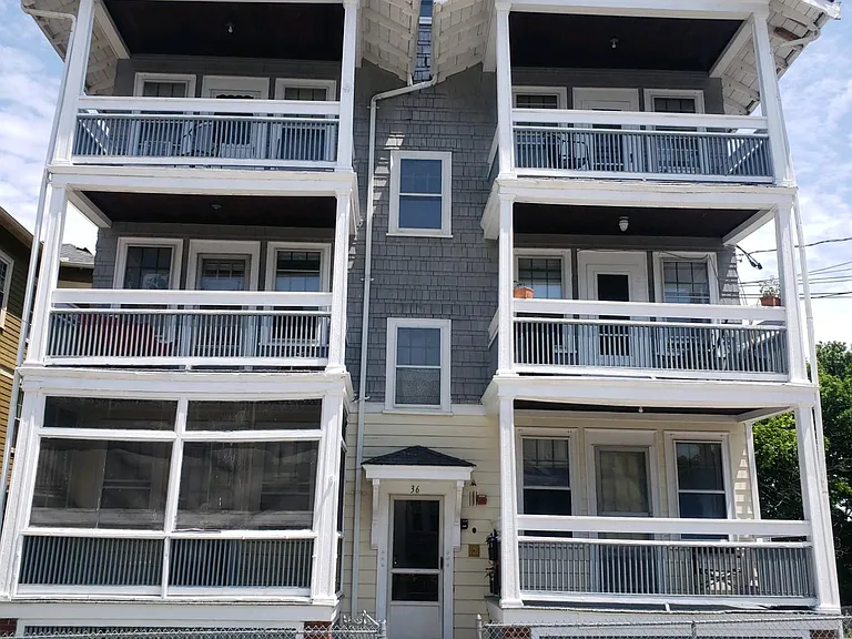 36 Roberts St #1L — Photo 1