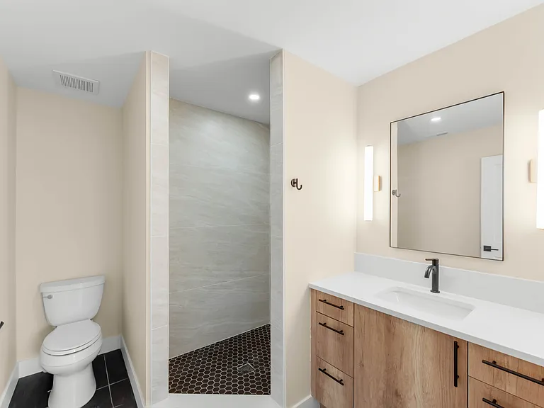 3463 Lawrence St — Photo 7
