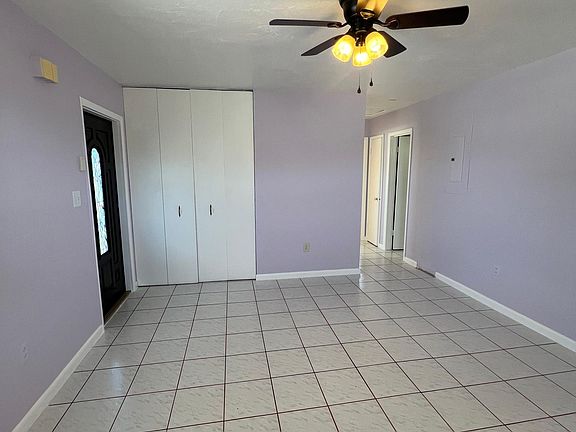 4th image of 8271 Agress Ave