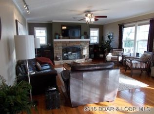 27 Lynette Ln, Camdenton, MO 65020