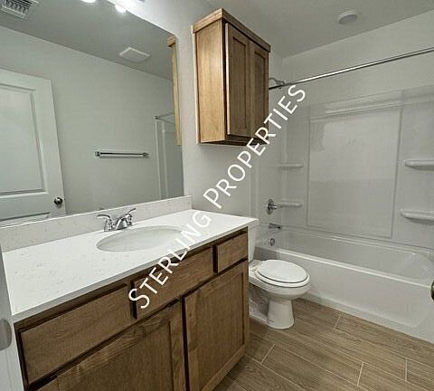 3rd image of 17500 Moss Farm Rd