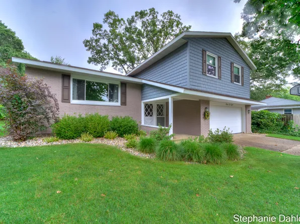 208 California Ave, Muskegon, MI 49445