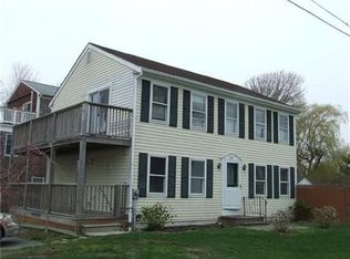 95 Orchard Ave, Middletown, RI 02842