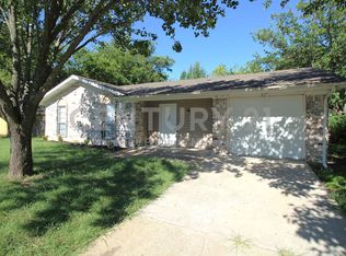 711 Briggs St, Cedar Hill, TX 75104