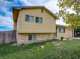 7045 Sugar Creek Cir, Colorado Springs, CO 80911