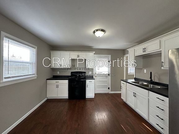 5th image of 1417 W Broadway St