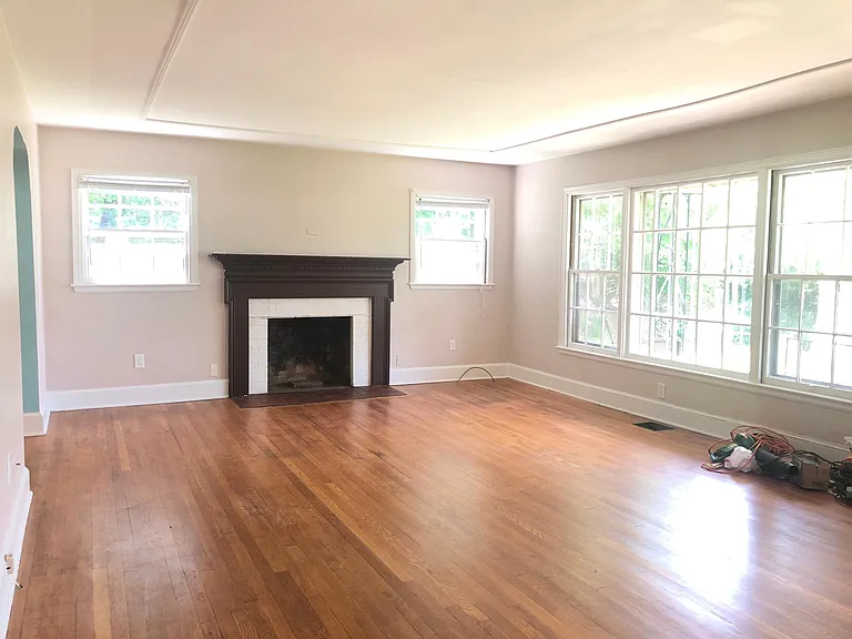 307 S Cherokee St — Photo 7