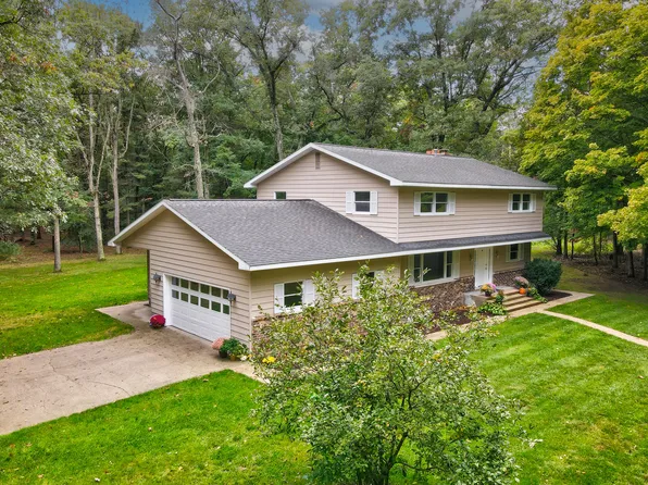 2565 W White Lake Dr, Whitehall, MI 49461