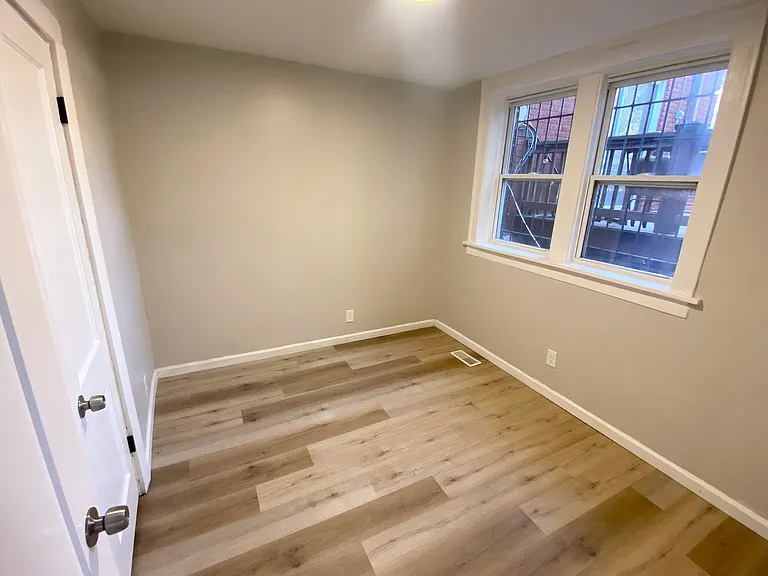 4275 Ellenwood Ave #4 — Photo 3