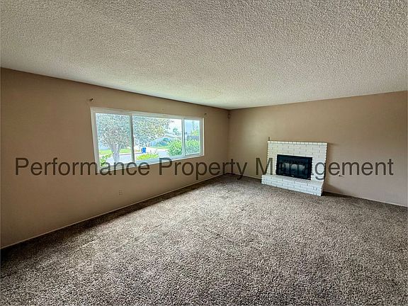 3rd image of 5424 Le Conte Ave