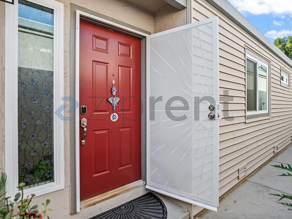 4th image of 376 Brookmere Dr