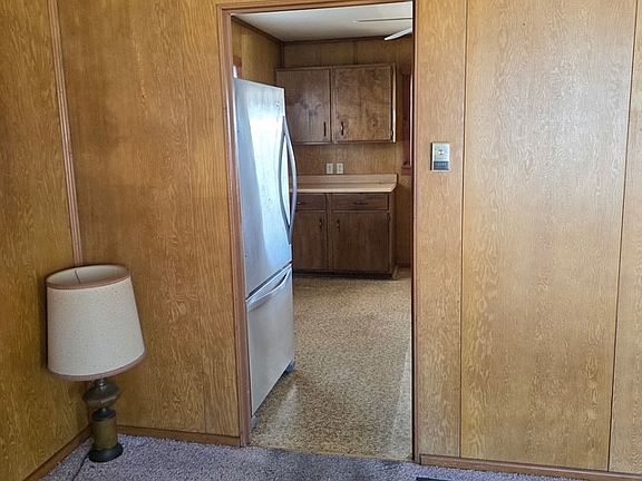 5th image of 638 Lynn St