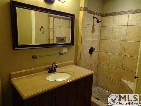 2nd image of 1118 Grey Oak Dr