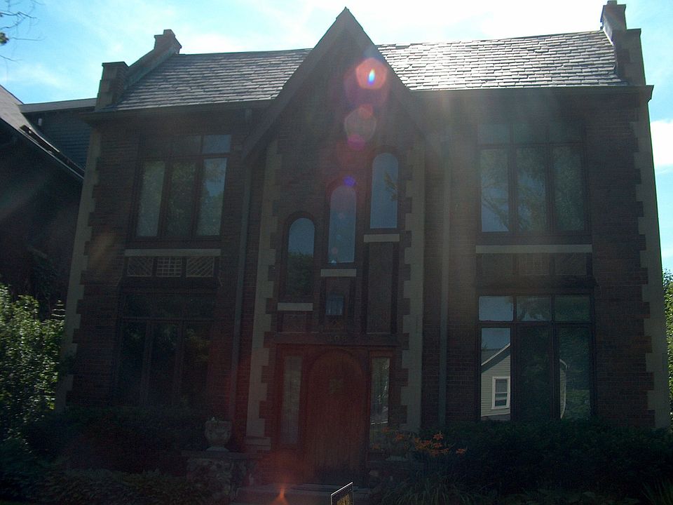 1408 Broadway
