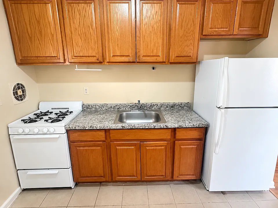 106 Mill Rd #12