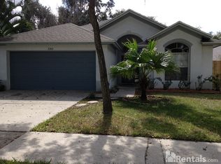 2303 Oakhurst Ct, Valrico, FL 33596