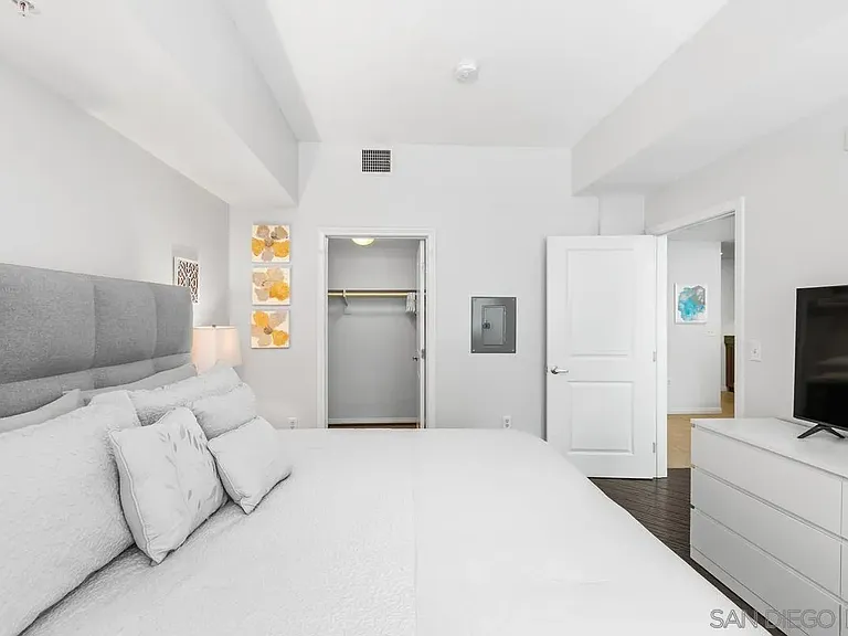 206 Park Blvd #209 — Photo 16