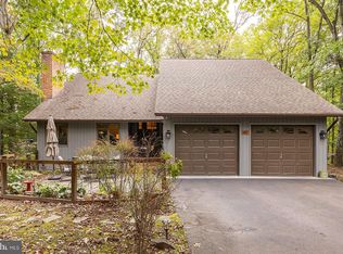 107 Hilltop Ct, Cross Junction, VA 22625