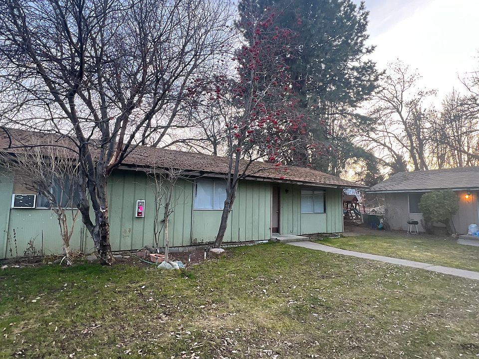 1st image of 82 N Keller Ave #82