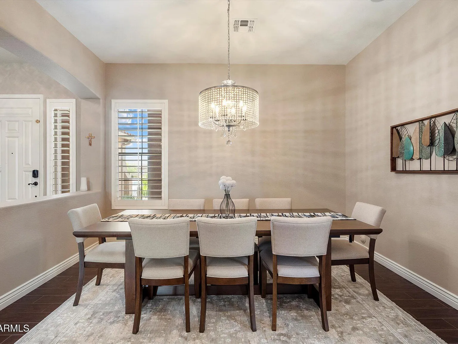 4 bed, 3.0 bath, 3299 sqft, $5,500 — Photo 3