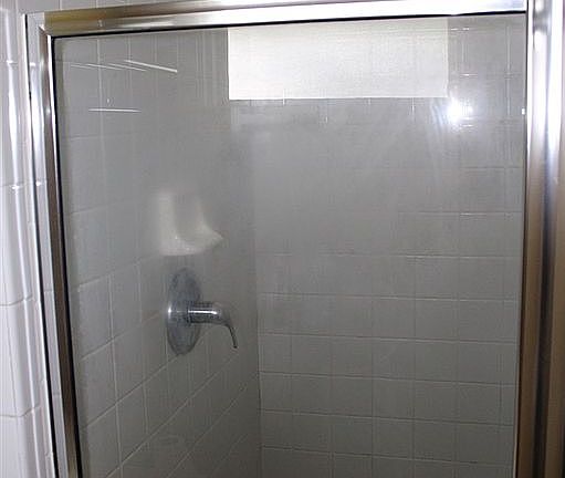 Shower in Bedroom 3