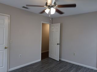 823 Robin Hood Trl, Statesboro, GA 30458