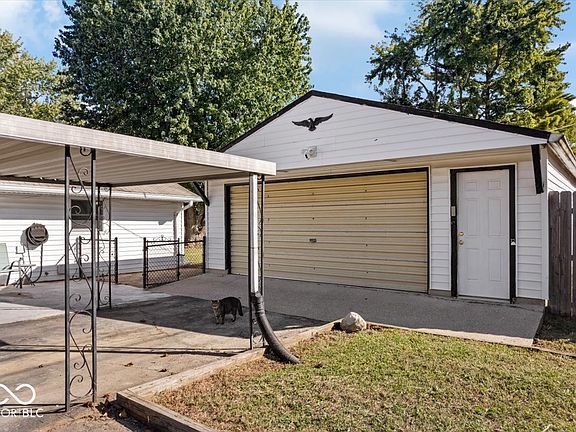 4th image of 1039 Galaxie Dr