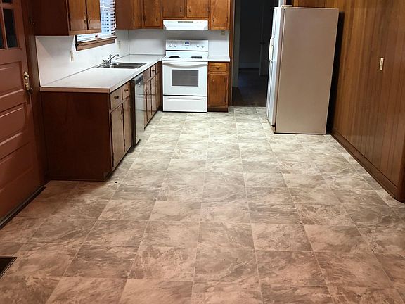5th image of 708 Ocean Hwy S