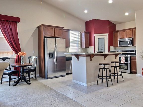 4th image of 23626 78th Avenue Ct E