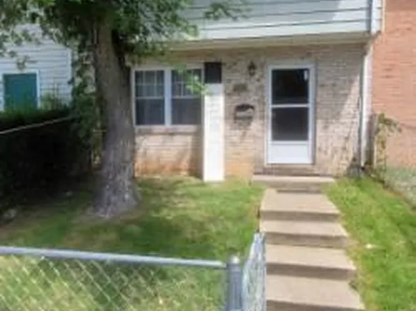 46866 Rogers Dr, Lexington Park, MD 20653