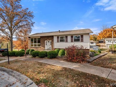 4751 Fiji Dr, Saint Louis, MO, 63128