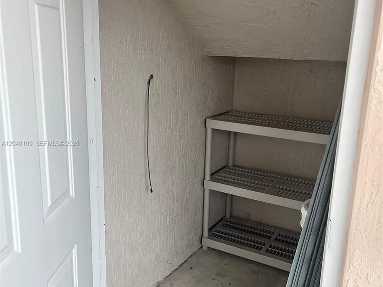1261 SE 27th St #104 — Photo 9