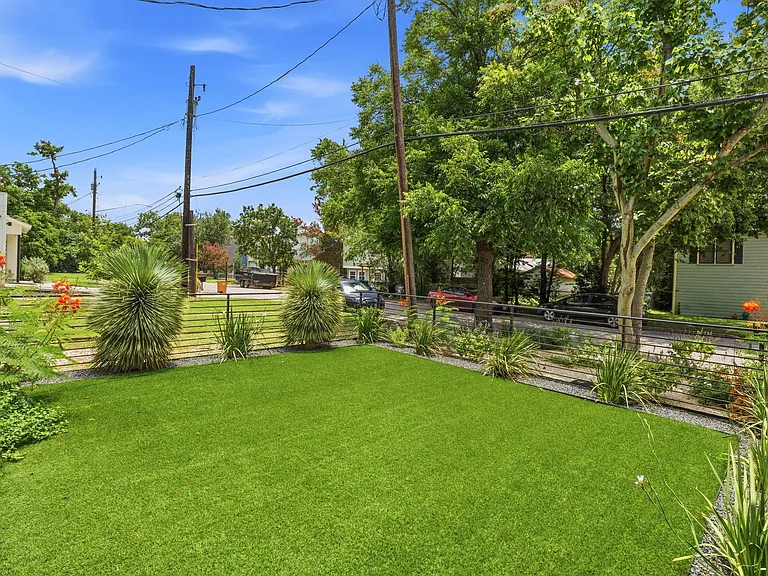 1000 Ellingson Ln #1 — Photo 34