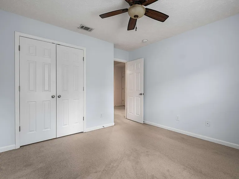 1021 Ashmore Dr — Photo 15