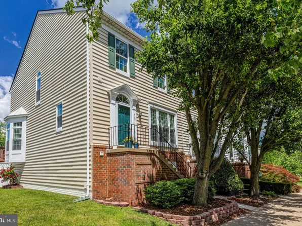 42934 Chesterton St, Ashburn, VA 20147