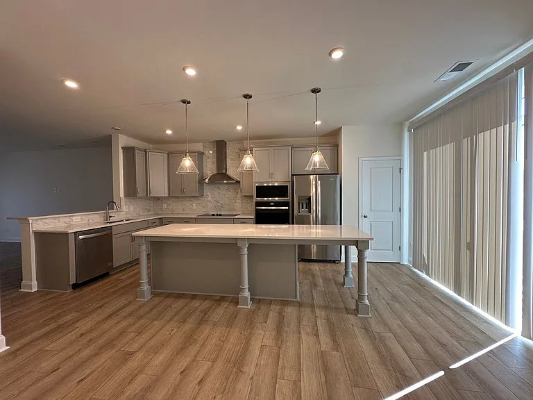 4211 Alexander View Dr — Photo 10