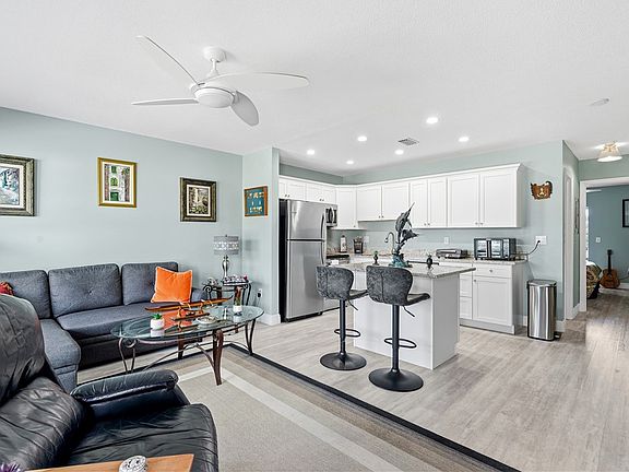 4th image of 2800 Indian River Blvd #9D